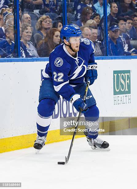 Erik Condra of the Tampa Bay Lightning skates against the New York Islanders during the third period at the Amalie Arena on March 25, 2016 in Tampa,...