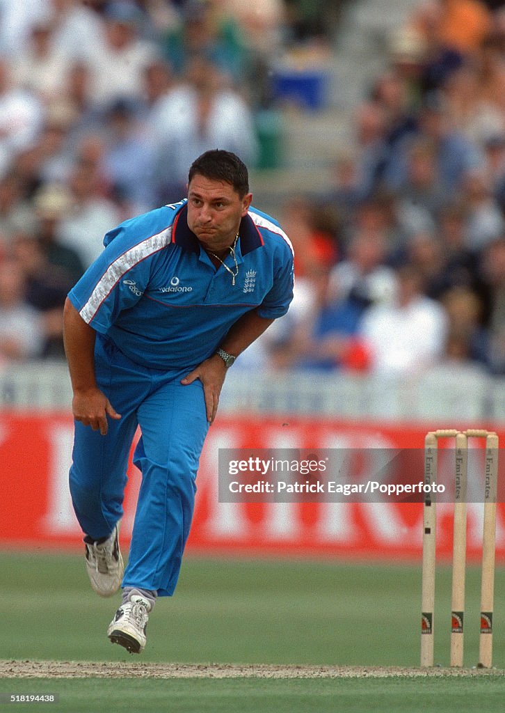 3rd Emirates Triangular Tournament ODI - England v South Africa
