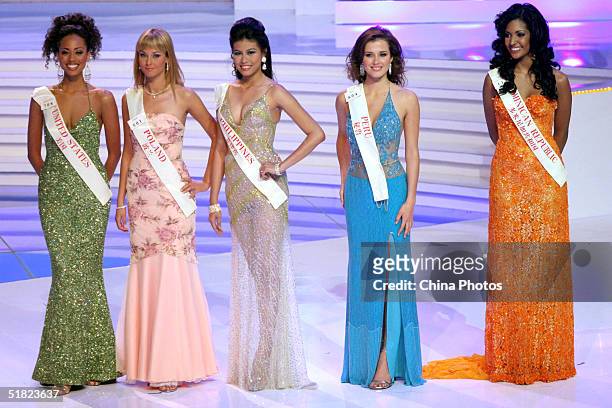 Five finalists Miss USA Nancy Randall, Miss Poland Katarzyna Weronika Borowicz, Miss Philippines Ma Karla Bautista, Miss Peru Maria Julia Mantilla...