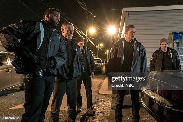 Kasual with A K" Episode 318 -- Pictured: LaRoyce Hawkins as Kevin Atwater, Jason Beghe as Hank Voight, Elias Koteas as Alvin Olinksy, Jesse Lee...