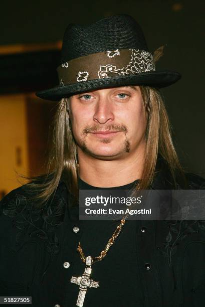 Singer Kid Rock arrives at the 27th Annual Kennedy Center Honors Gala at The Kennedy Center for the Performing Arts December 5, 2004 in Washington,...