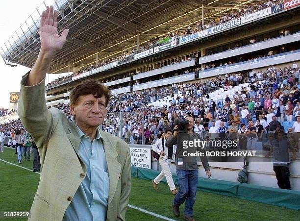 File photo taken 08 September 2001 in Marseille shows Marseille's Belgian coach Raymond Goethals waving to supporters. European Cup winning manager...