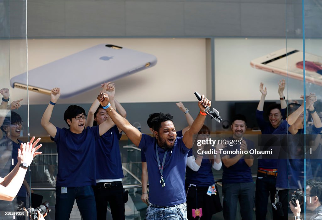 IPhone SE/iPad Pro 9.7 inch Launch In Tokyo