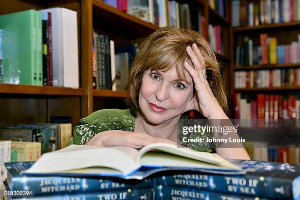 40 Jacquelyn Mitchard Stock Photos, High-Res Pictures, and Images