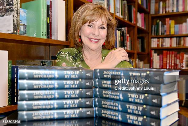 Jacquelyn Mitchard Photos and Premium High Res Pictures - Getty Images