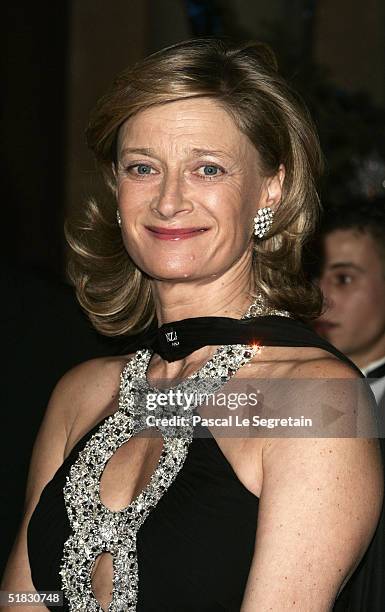 Isabelle Barnier attends the Child Abuse Foundation Gala at the Castle of Versailles on December 6, 2004 in Versailles, France.