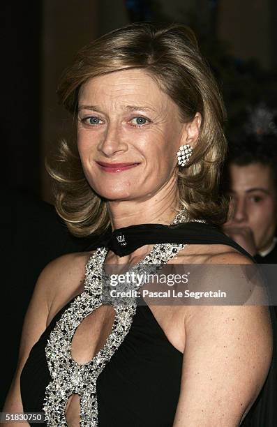 Isabelle Barnier attends the Child Abuse Foundation Gala at the Castle of Versailles on December 6, 2004 in Versailles, France.