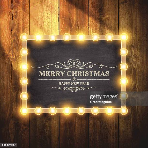 ilustraciones, imágenes clip art, dibujos animados e iconos de stock de luces de navidad en chalkboard y la pared de madera - dark wood background