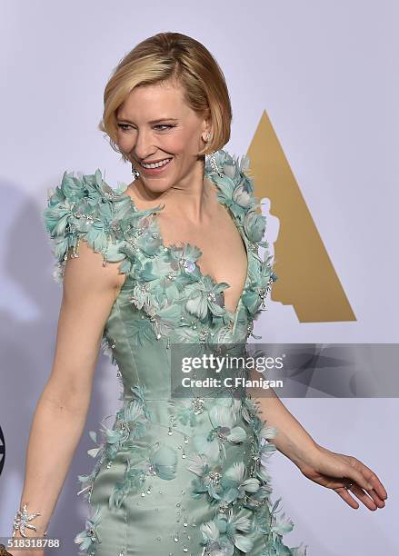 Actress Cate Blanchett poses in the press room during the 88th Annual Academy Awards at Loews Hollywood Hotel on February 28, 2016 in Hollywood,...