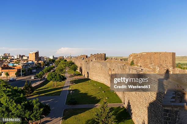 turkey, diyarbakir, view to city wall - diyarbakir stock pictures, royalty-free photos & images