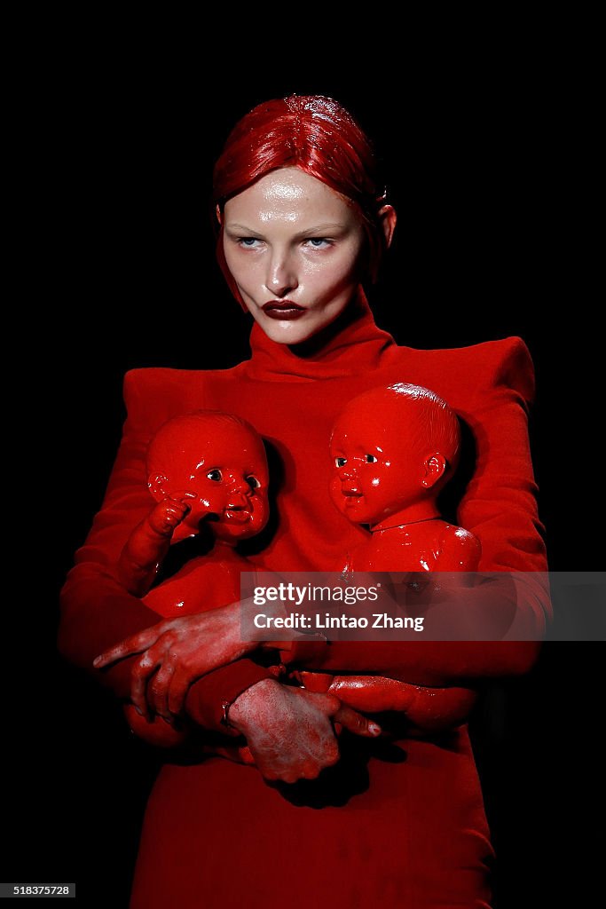 Mercedes-Benz China Fashion Week A/W 2016/2017 - Day 7