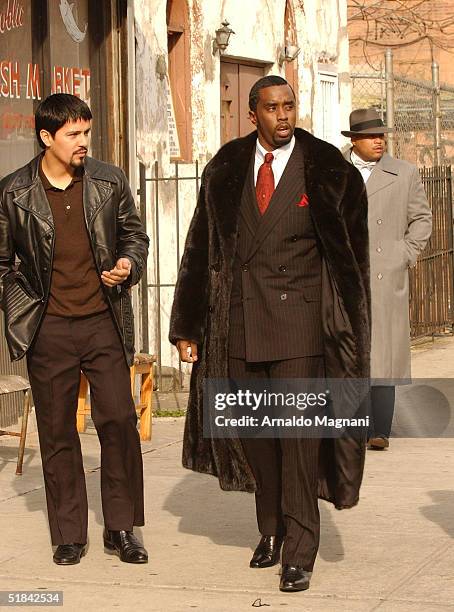 Puff Comb 105 Lennox Avenue Stock Photos, High-Res Pictures, and Images - Getty ...