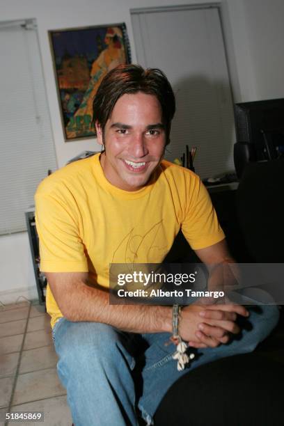 Hector Montaner poses at Hector Montaner record release concert for his new album "Amor de Bueno" at Macarena Restaurant December 9, 2004 in Miami...