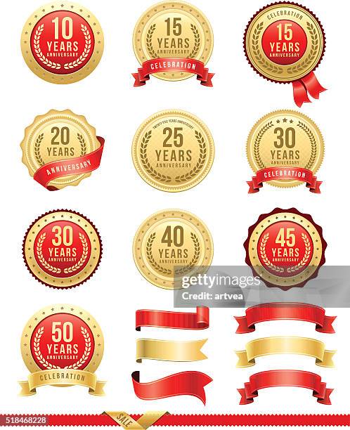 bildbanksillustrationer, clip art samt tecknat material och ikoner med anniversary gold badge set - tiara