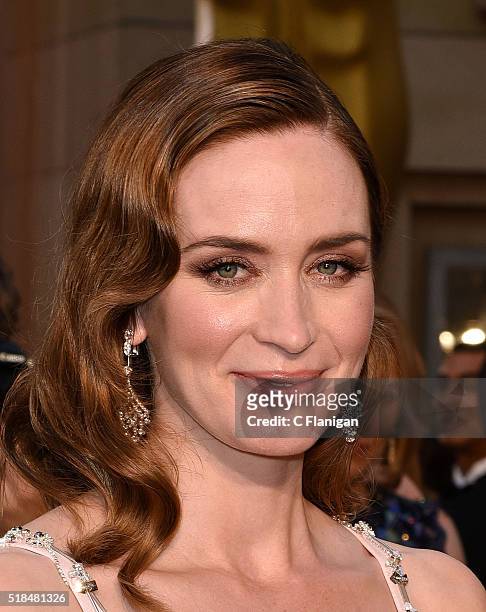 Actress Emily Blunt attends the 88th Annual Academy Awards at Hollywood & Highland Center on February 28, 2016 in Hollywood, California.