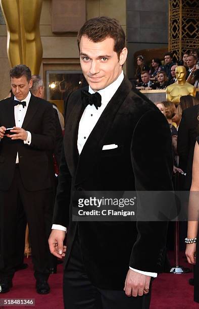 Actor Henry Cavill attends the 88th Annual Academy Awards at the Hollywood & Highland Center on February 28, 2016 in Hollywood, California.
