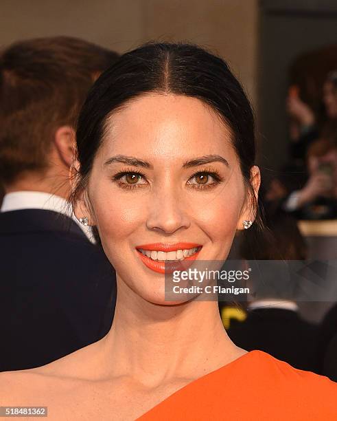 Actress Olivia Munn attends the 88th Annual Academy Awards at Hollywood & Highland Center on February 28, 2016 in Hollywood, California.