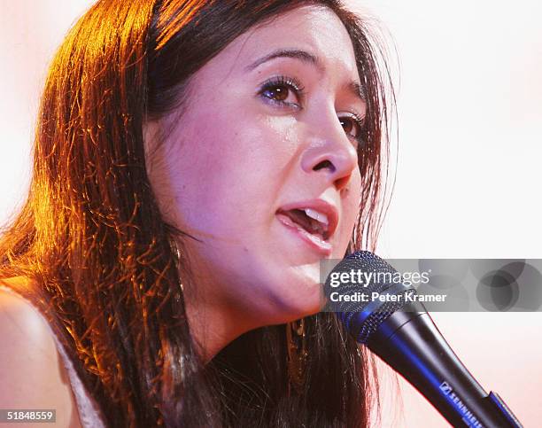 Singer Vanessa Carlton performs on stage at the Z100 Jingle Ball 2004 at Madison Square Garden on December 10, 2004 in New York City.