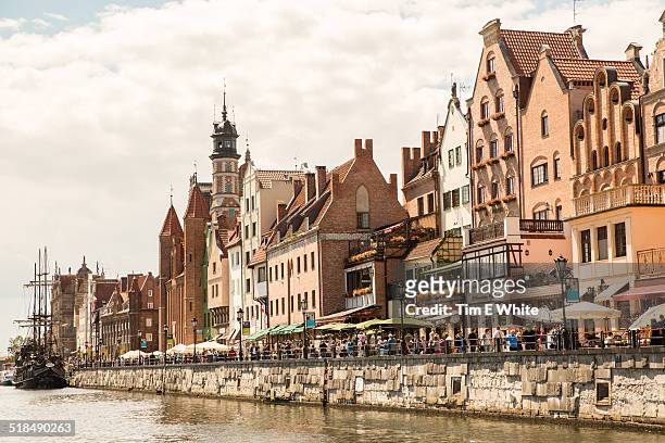 traditional architecture, harbour, gdansk, poland - gdansk stock pictures, royalty-free photos & images