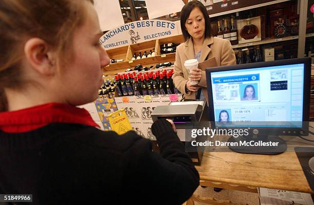 Scan Drivers License Photos and Premium High Res Pictures - Getty Images