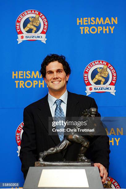 Quarterback Matt Leinart of the University of Southern California Trojans wins the 2004 Heisman Trophy on December 11, 2004 in New York City.