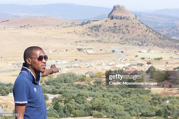 tour guide in isandlwana, south africa - isandlwana stock pictures, royalty-free photos & images