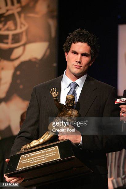 Quarterback Matt Leinart of the University of Southern California Trojans wins the 2004 Heisman Trophy on December 11, 2004 in New York City.