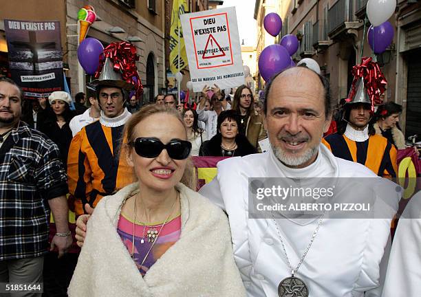 Raelian movement founder Frenchman Claude Vorilhon , also known as Rael and French chemist Brigitte Boisselier, head of the sect firm Cloneaid take...