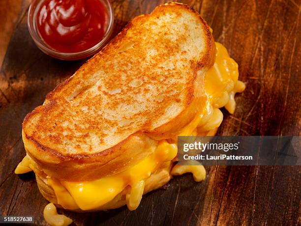 grilled macaroni and cheese sandwich - melted cheese stock pictures, royalty-free photos & images