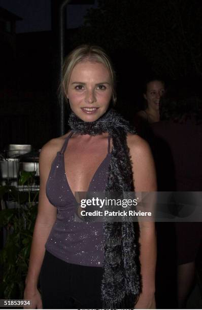 01 FEB 2001 - ALYSSA JANE COOK AT THE PREMIERE OF THE VAGINA MONOLOGUES, HELD IN SYDNEY, AUSTRALIA.