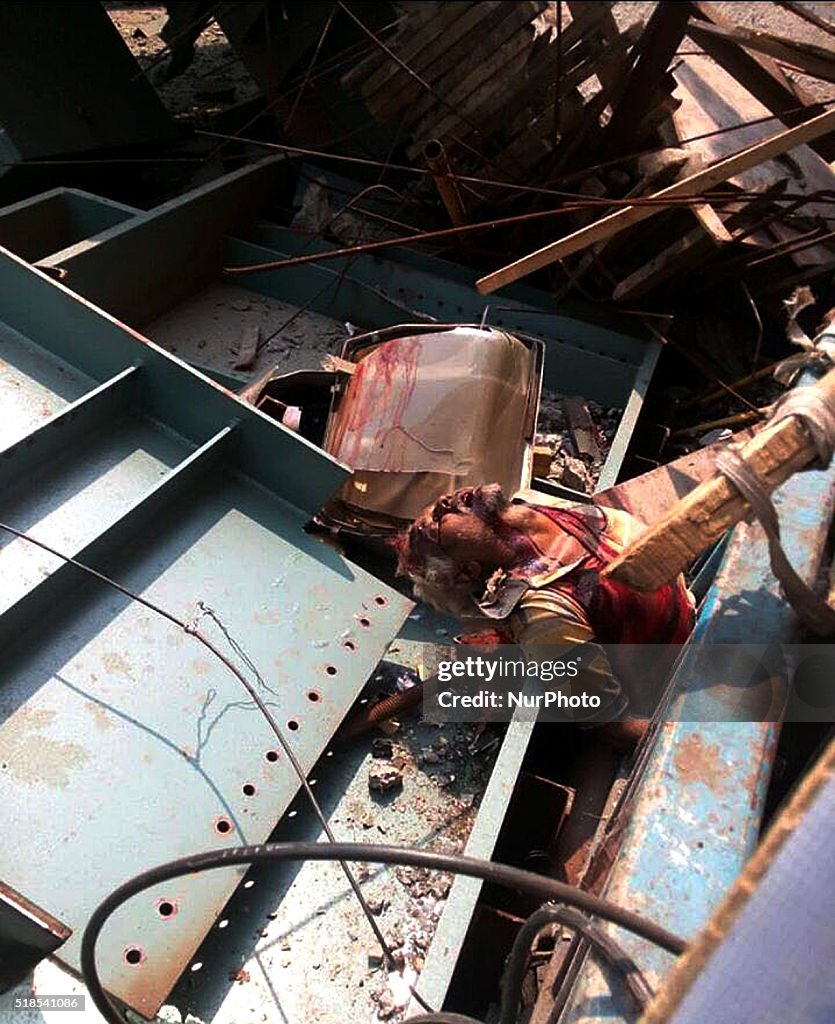 Rescue effort after overpass collapse in kolkata, India
