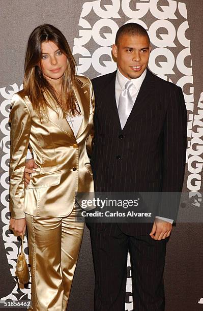Real Madrid player Ronaldo and girlfriend Daniela Cicarelli attend the GQ Awards 2004 at Hotel Palace December 13, 2004 in Madrid, Spain.