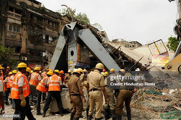 Ndff Rescue 3,588 Indian Ndrf Photos & High Res Pictures - Getty Images