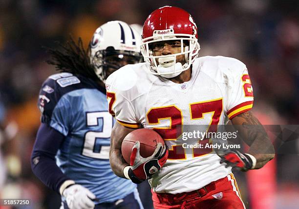 Larry Johnson of the Kansas City Chiefs runs for a touchdown during the game against the Tennessee Titans during Monday Night Football on December...