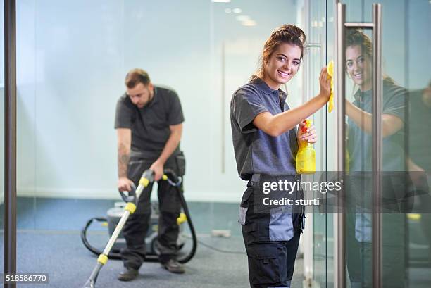 commercial cleaning contractors - office cleaning bildbanksfoton och bilder