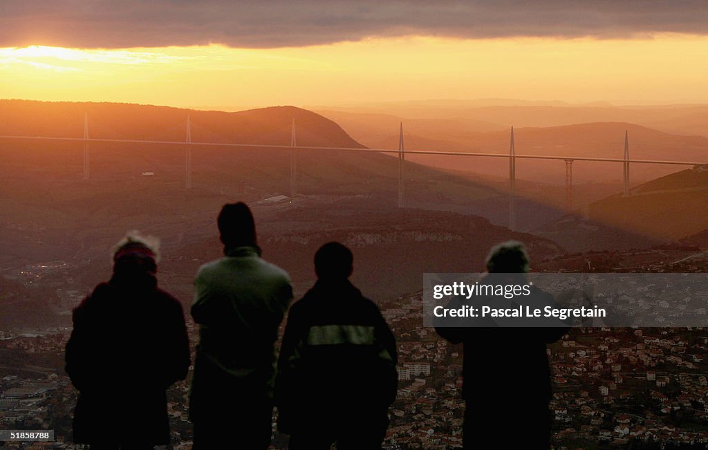 Worlds Tallest Bridge Opens In France