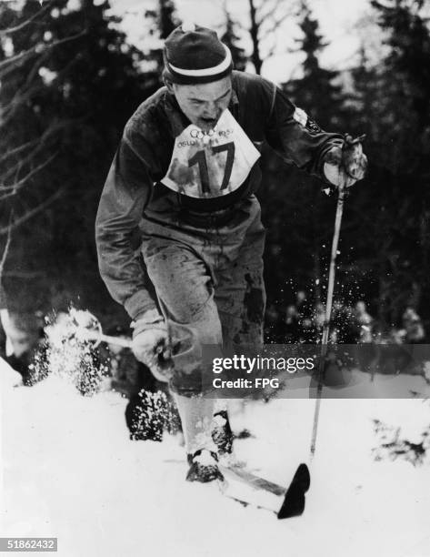 Finnish skier Veikko Hakulinen seen during his gold-medal winning run in the Men's 50km Cross-Country Skiing competition at the Winter Olympics in...