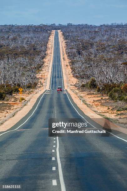 heat haze mirage eyre highway - heatwave car stock pictures, royalty-free photos & images