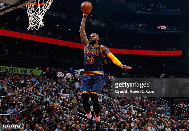 LeBron James of the Cleveland Cavaliers dunks against the Atlanta Hawks at Philips Arena on April 1, 2016 in Atlanta, Georgia. NOTE TO USER User...