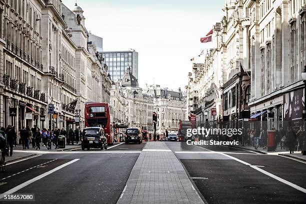 die straßen von london – regent straße - oxford street london stock-fotos und bilder