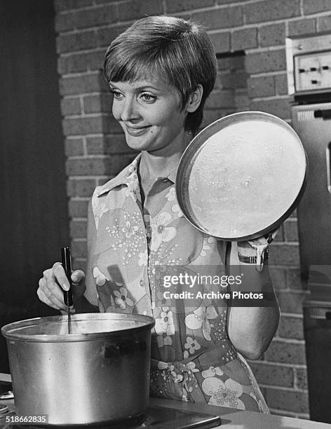 American actress Florence Henderson as Carol Brady, in the US TV sitcom 'The Brady Bunch', circa 1973.