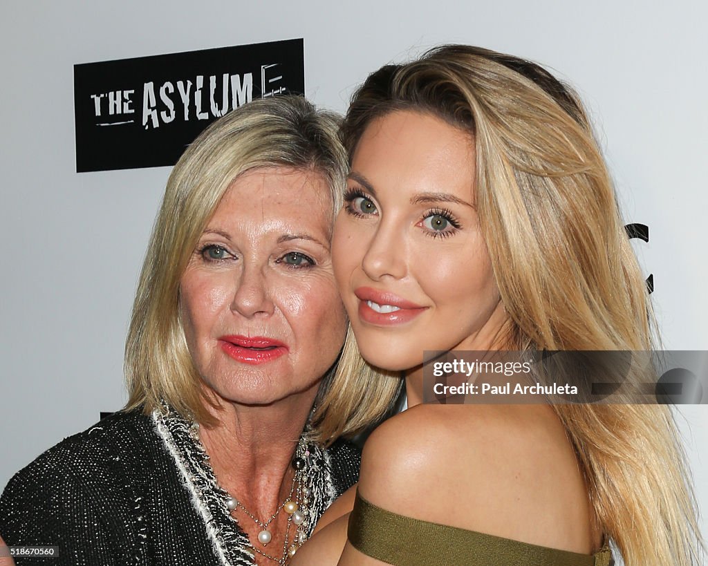 Singers Actors Olivia Newton John And Chloe Rose Lattanzi Attend singers-actors-olivia-newton-john-and-chloe-rose-lattanzi-attend