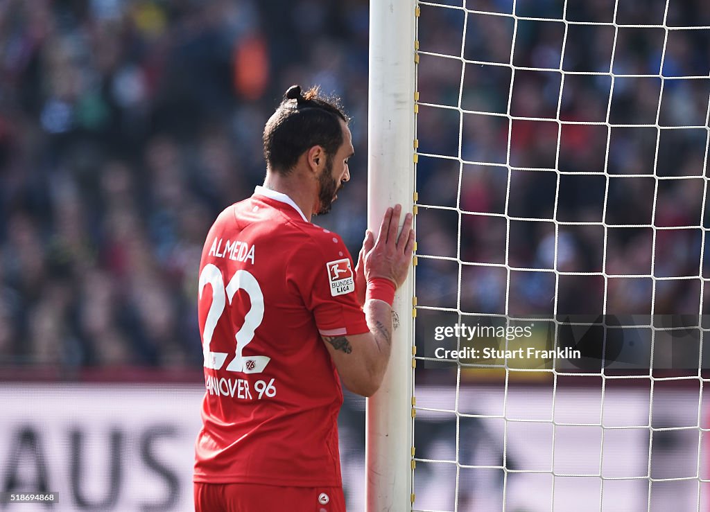 Hannover 96 v Hamburger SV - Bundesliga