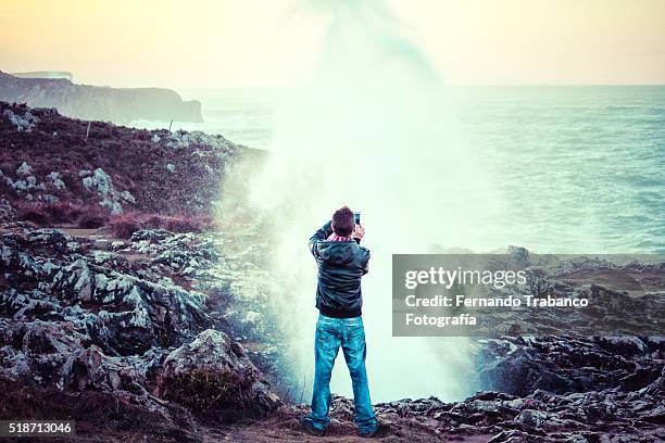 bufones de llanes - llanes stock-fotos und bilder