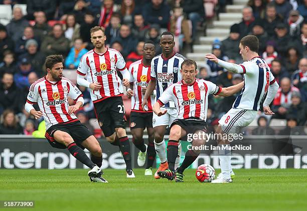 Craig Gardner of West Bromwich Albion controls the ball during the Barclays Premier League match between Sunderland and West Bromwich Albion at The...