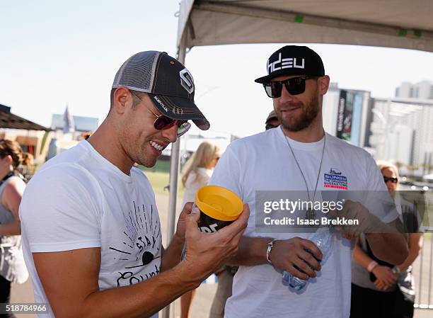Dustin Charles Rice 89 Dustin Lynch Age Stock Photos, High-Res Pictures, and Images - Getty ...