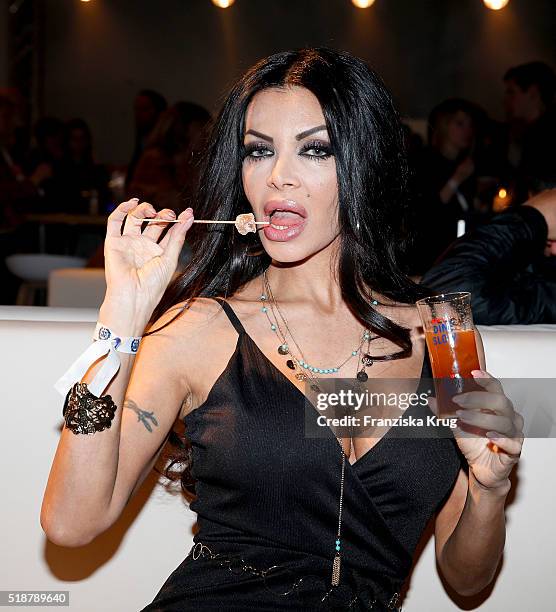 Loth Loth Kader Loth Photos and Premium High Res Pictures - Getty Images