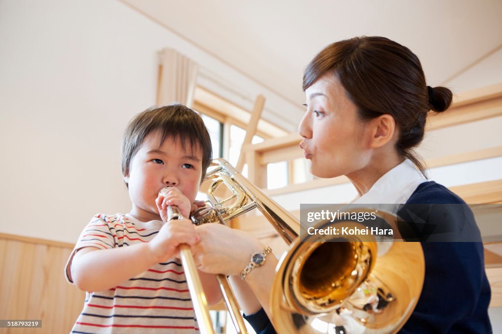 A musical family at home