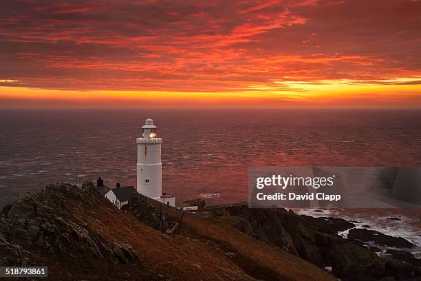 start point lighthouse, devon, england - start point lighthouse stock pictures, royalty-free photos & images