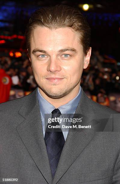 Actor Leonardo DiCaprio arrives at the UK Premiere of "The Aviator" at the Odeon West End on December 19, 2004 in London.